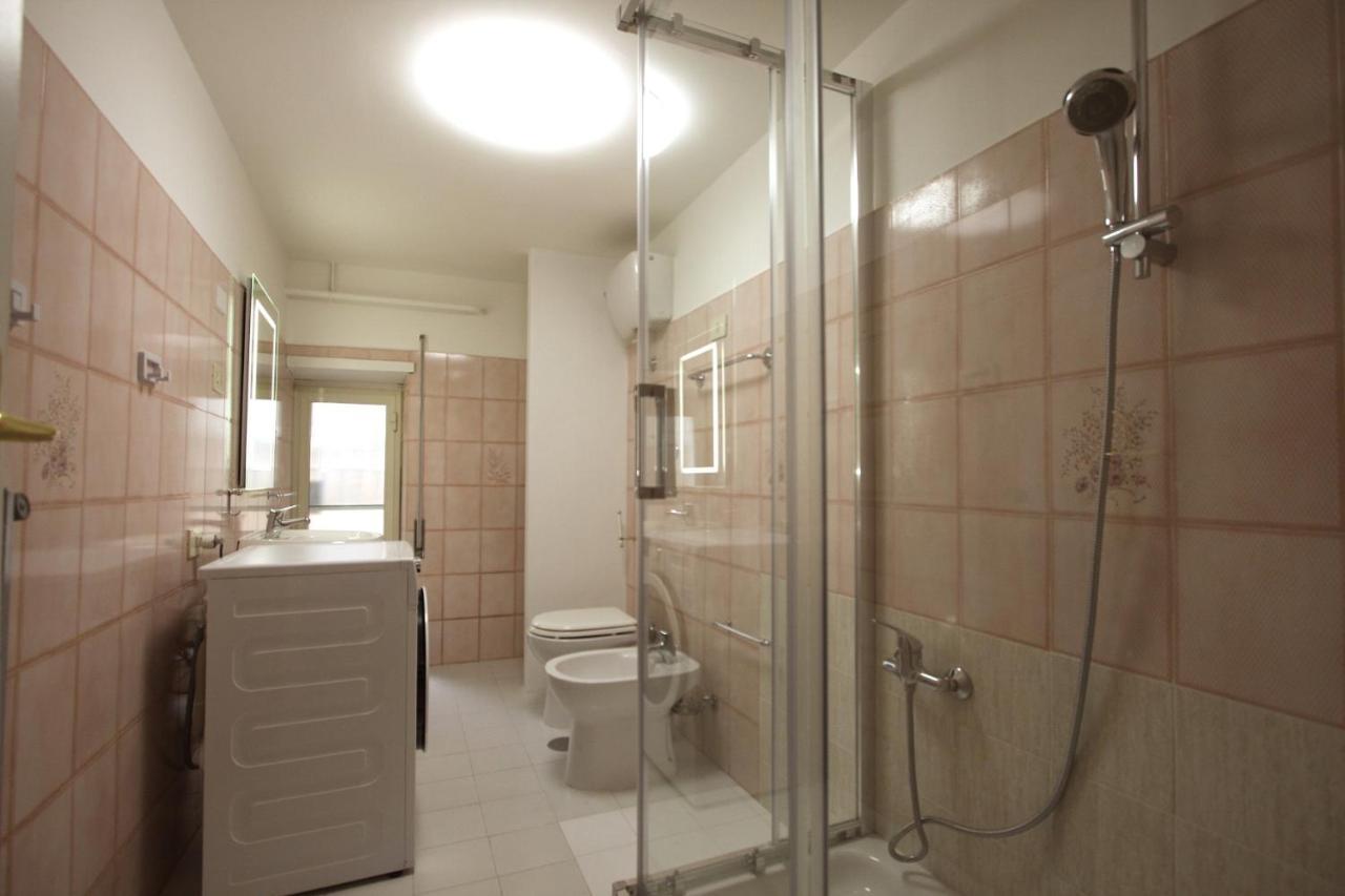 Appartement Vascello Holiday House à Rome Extérieur photo